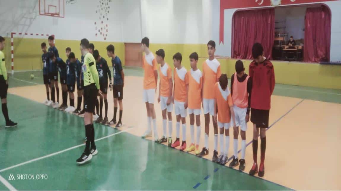 Ortaokullar Arası yapılan ilk futsal müsabakamızı kazandık.